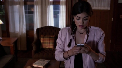 PLL_S04E08_720p_JACK_Up_DownloadSeriesHere_1814.jpg
