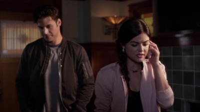 PLL_S04E08_720p_JACK_Up_DownloadSeriesHere_2059.jpg