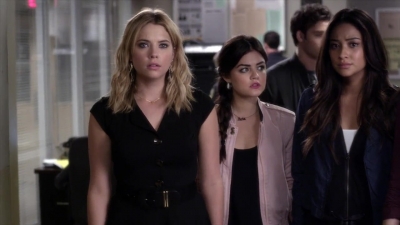 PLL_S04E08_720p_JACK_Up_DownloadSeriesHere_2570.jpg