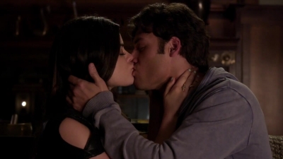 PLL_S04E09_720p_JACK_Up_DownloadSeriesHere_2334.jpg