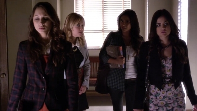 PLL_S04E10_720p_JACK_Up_DownloadSeriesHere_0061.jpg