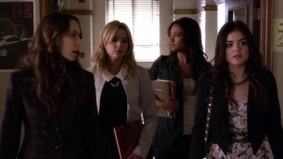 PLL_S04E10_720p_JACK_Up_DownloadSeriesHere_0067.jpg