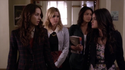 PLL_S04E10_720p_JACK_Up_DownloadSeriesHere_0071.jpg