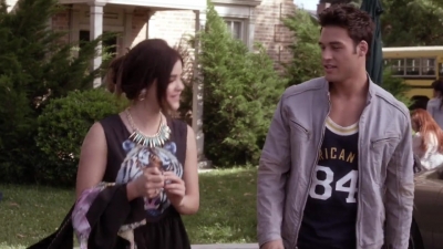 PLL_S04E11_720p_JACK_Up_DownloadSeriesHere_0407.jpg