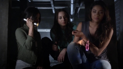 PLL_S04E11_720p_JACK_Up_DownloadSeriesHere_0879.jpg