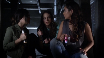 PLL_S04E11_720p_JACK_Up_DownloadSeriesHere_0892.jpg