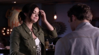 PLL_S04E11_720p_JACK_Up_DownloadSeriesHere_1205.jpg