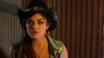 PLL_S04E11_720p_JACK_Up_DownloadSeriesHere_2216.jpg