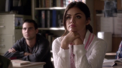 PLL_S04E12_720p_JACK_Up_DownloadSeriesHere_0193.jpg