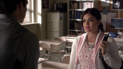 PLL_S04E12_720p_JACK_Up_DownloadSeriesHere_0232.jpg