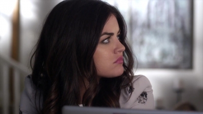 PLL_S04E12_720p_JACK_Up_DownloadSeriesHere_1421.jpg