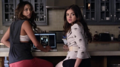 PLL_S04E12_720p_JACK_Up_DownloadSeriesHere_1457.jpg