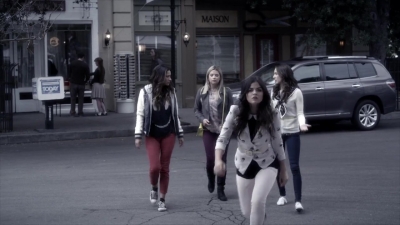PLL_S04E12_720p_JACK_Up_DownloadSeriesHere_1500.jpg