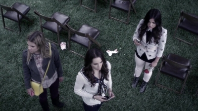 PLL_S04E12_720p_JACK_Up_DownloadSeriesHere_1674.jpg