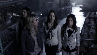 PLL_S04E12_720p_JACK_Up_DownloadSeriesHere_1917.jpg
