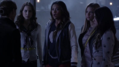 PLL_S04E12_720p_JACK_Up_DownloadSeriesHere_2224.jpg