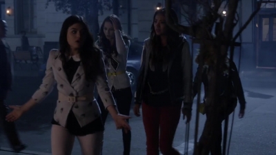 PLL_S04E12_720p_JACK_Up_DownloadSeriesHere_2450.jpg