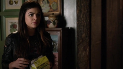 PLL_S04E15_720p_JACK_Up_DownloadSeriesHere_1854.jpg