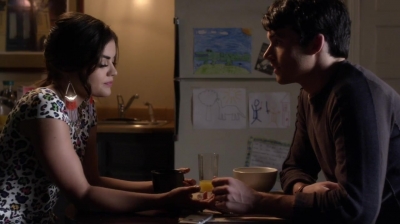 PLL_S04E16_720p_JACK_Up_DownloadSeriesHere_0394.jpg