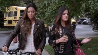 PLL_S04E17_720p_JACK_Up_DownloadSeriesHere_1551.jpg