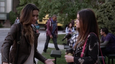 PLL_S04E17_720p_JACK_Up_DownloadSeriesHere_1565.jpg