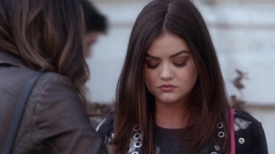 PLL_S04E17_720p_JACK_Up_DownloadSeriesHere_1568.jpg