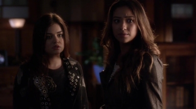 PLL_S04E17_720p_JACK_Up_DownloadSeriesHere_2398.jpg