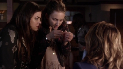 PLL_S04E17_720p_JACK_Up_DownloadSeriesHere_2528.jpg