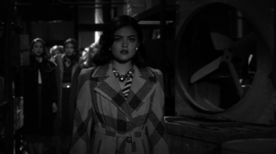 PLL_S04E19_720p_JACK_Up_DownloadSeriesHere_2241.jpg