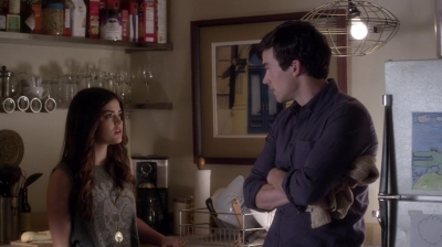 PLL_S04E20_720p_JACK_Up_DownloadSeriesHere_1179.jpg