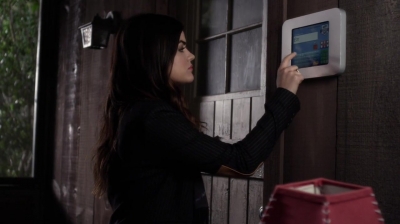 PLL_S04E20_720p_JACK_Up_DownloadSeriesHere_1440.jpg
