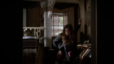 PLL_S04E20_720p_JACK_Up_DownloadSeriesHere_1593.jpg