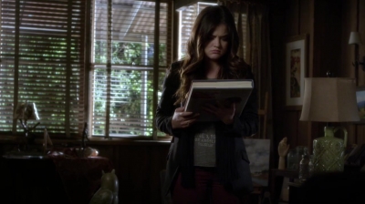 PLL_S04E20_720p_JACK_Up_DownloadSeriesHere_1704.jpg