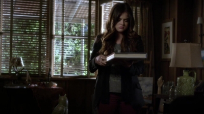 PLL_S04E20_720p_JACK_Up_DownloadSeriesHere_1705.jpg