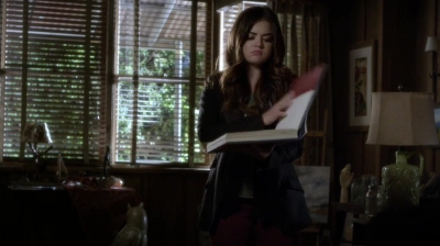 PLL_S04E20_720p_JACK_Up_DownloadSeriesHere_1706.jpg