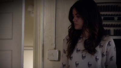 PLL_S04E21_720p_JACK_Up_DownloadSeriesHere_0782.jpg