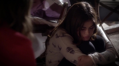 PLL_S04E21_720p_JACK_Up_DownloadSeriesHere_1194.jpg
