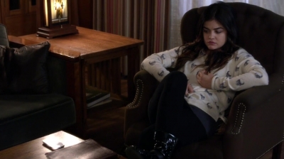 PLL_S04E21_720p_JACK_Up_DownloadSeriesHere_2056.jpg