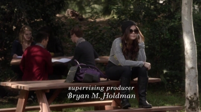 PLL_S04E22_720p_JACK_Up_DownloadSeriesHere_0338.jpg