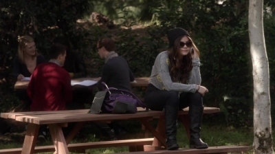 PLL_S04E22_720p_JACK_Up_DownloadSeriesHere_0339.jpg