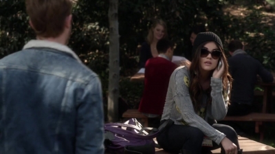PLL_S04E22_720p_JACK_Up_DownloadSeriesHere_0358.jpg