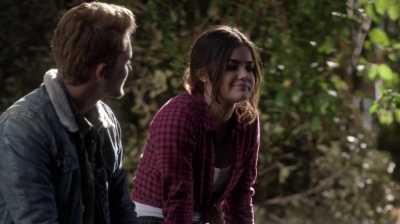 PLL_S04E22_720p_JACK_Up_DownloadSeriesHere_1113.jpg