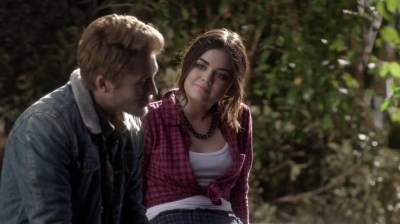 PLL_S04E22_720p_JACK_Up_DownloadSeriesHere_1136.jpg