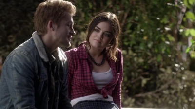 PLL_S04E22_720p_JACK_Up_DownloadSeriesHere_1137.jpg