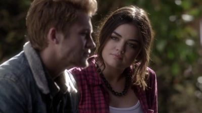 PLL_S04E22_720p_JACK_Up_DownloadSeriesHere_1144.jpg