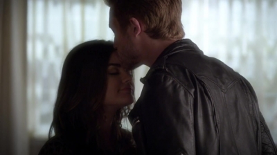 PLL_S04E22_720p_JACK_Up_DownloadSeriesHere_1396.jpg