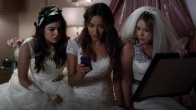 PLL_S04E23_720p_JACK_Up_DownloadSeriesHere_2324.jpg