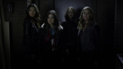 PLL_S04E23_720p_JACK_Up_DownloadSeriesHere_2539.jpg