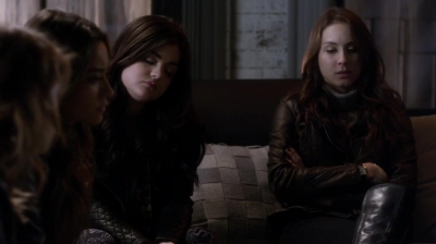 PLL_S04E24_720p_JACK_Up_DownloadSeriesHere_0111.jpg