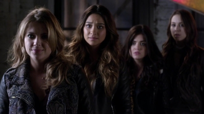 PLL_S04E24_720p_JACK_Up_DownloadSeriesHere_0132.jpg